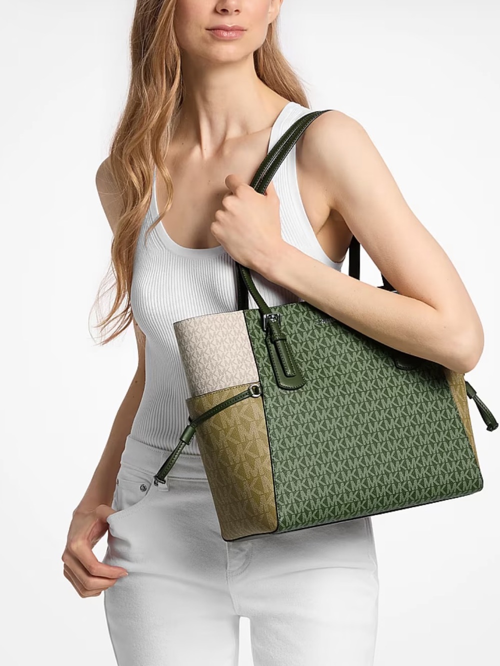 Michael Kors Voyager Large Color-Block Signature Logo Tote Shoulder Bag - Picture 3 of 10
